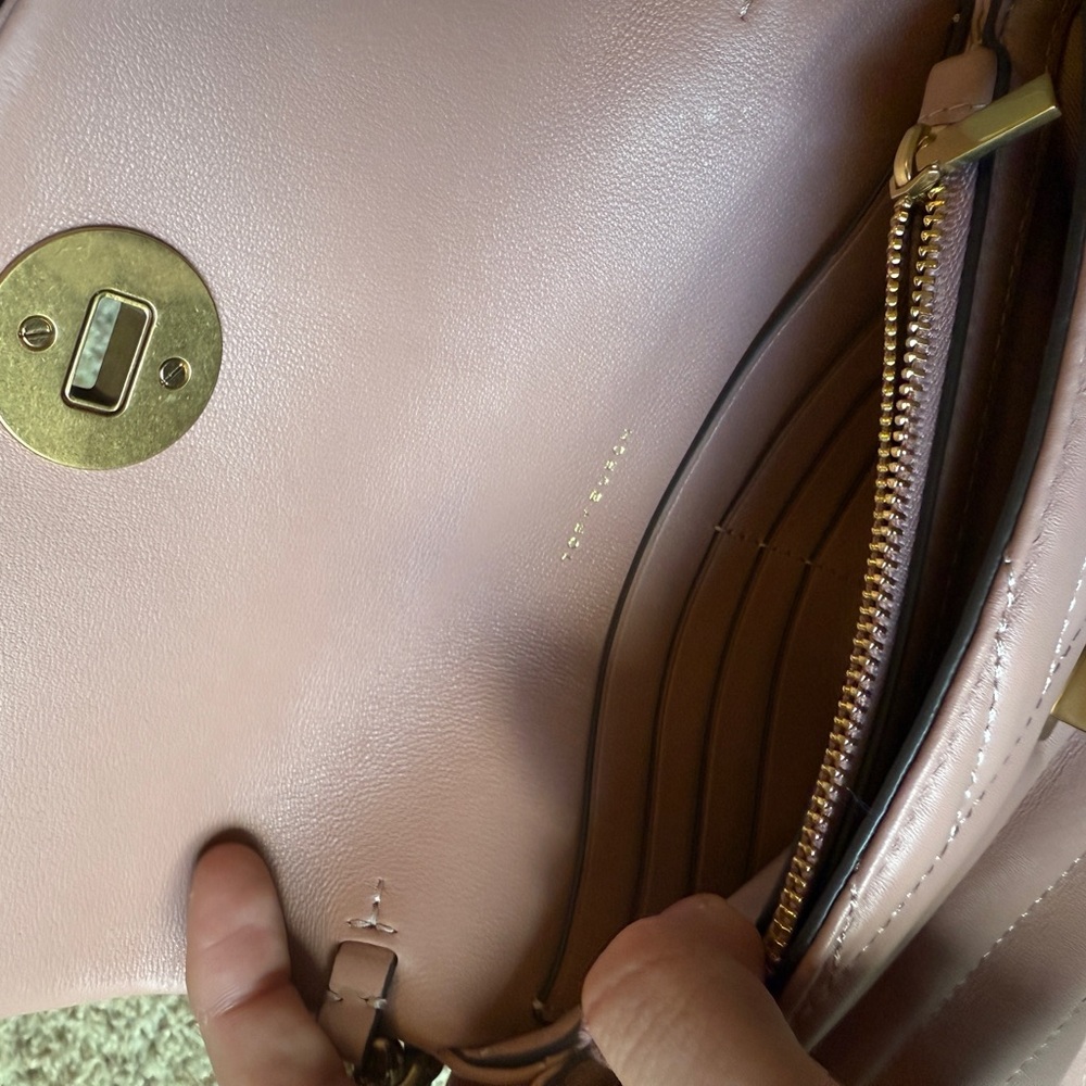 Tory Burch Blush Quilted Crossbody Bag - Picture 6 of 7